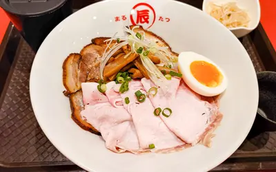八王子の新たな肉スポット誕生！青森郷土料理『まるたつ』のリニューアルが熱すぎる！