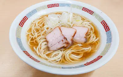 水・木だけの特別麺！人気店が仕掛ける“煮干し突き抜ける”限定中華そば