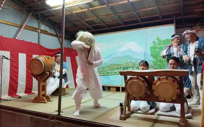 地元の手作り山車とお囃子が舞う！八王子・夏の宵宮と例大祭