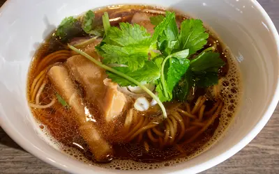 朝にやさしい煮干しの香り─『歩き出せ、クローバー』朝ラー最速レポ！