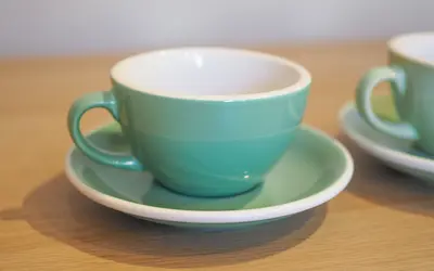 ラテアート世界大会でも使われるLOVERAMICSが1周年。“お得なセール”開催中