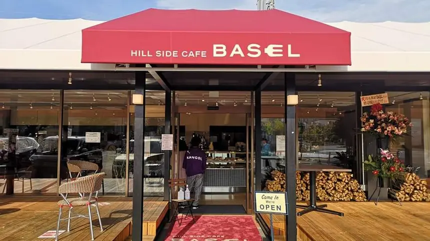 HILL SIDE CAFE BASEL (ヒルサイドカフェ・バーゼル)