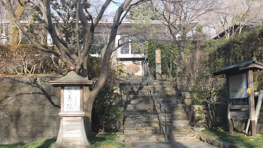 自然に帰る・お参りできる”樹木葬” 八王子市川口町の『東京里山墓苑』