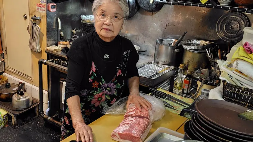 86歳の女将が作る極上トンカツ！とんかつ・酒処『象の仔』