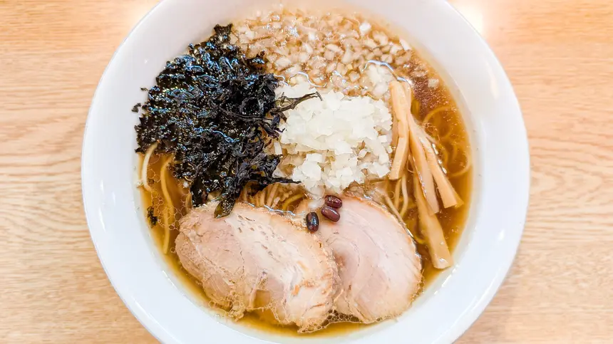 スープに「あずき」!?選べる4種の自家製麺と店主の人柄が沁みる『麺処あずき』至福の一杯