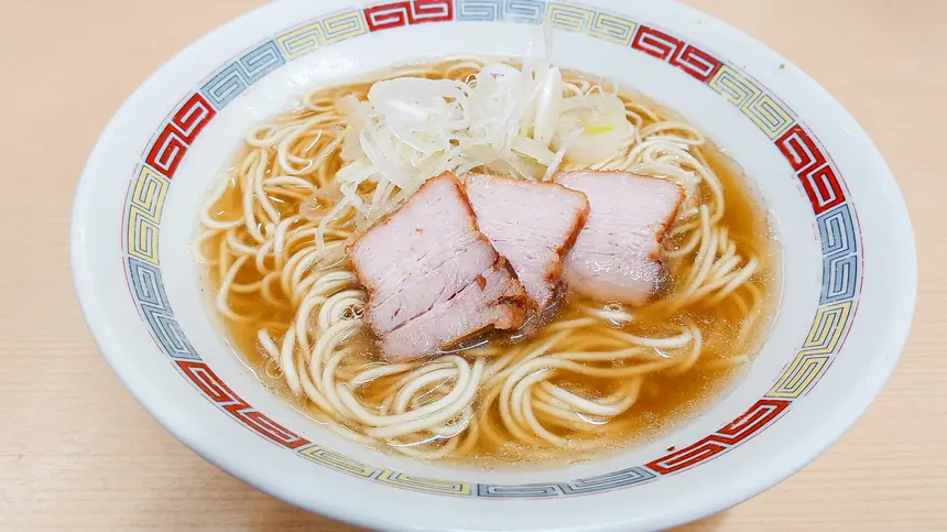 水・木だけの特別麺！人気店が仕掛ける“煮干し突き抜ける”限定中華そば