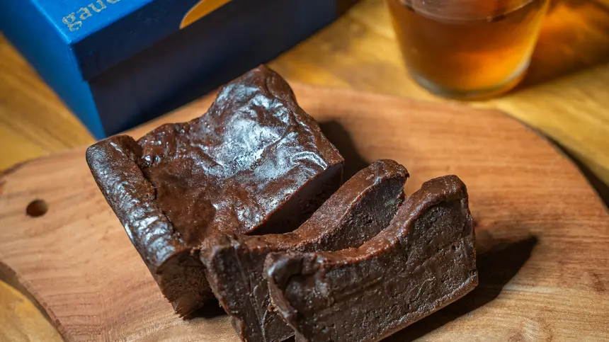 【編集部の日常】フレンチの名店『Gauche(ゴーシュ)』の絶品ガトーショコラ発売！早速食べてみた