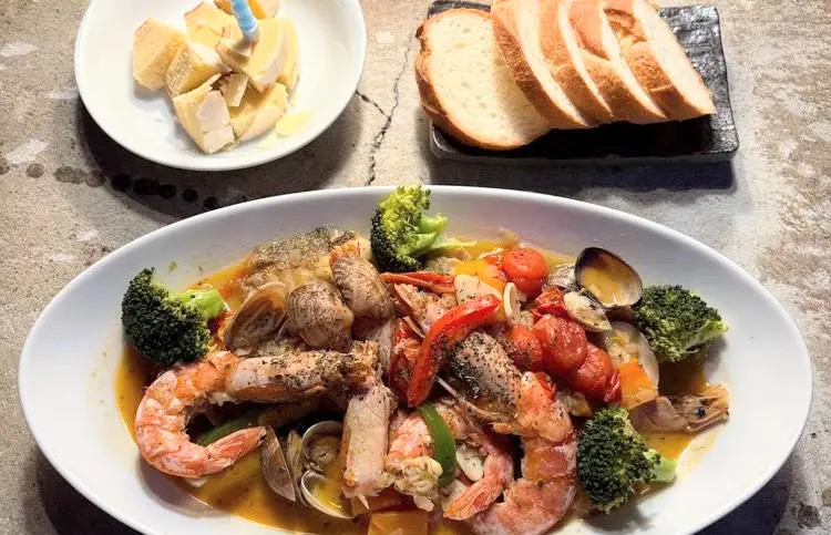 オカルト×美食×珍酒！？ 八王子に移転した隠れ家『BAR天国』がキニナル！