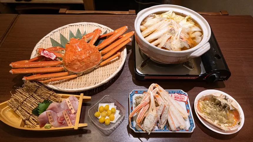 八王子で冬の味覚の王様を味わい尽くす！『酒菜』で鳥取直送松葉ガニを含めたカニ三昧コースの提供を開始。