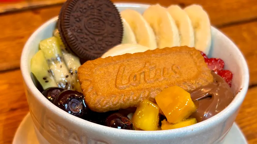 美容と満足感を両立！駅チカで楽しむ『アサイー工房 八王子高尾店』