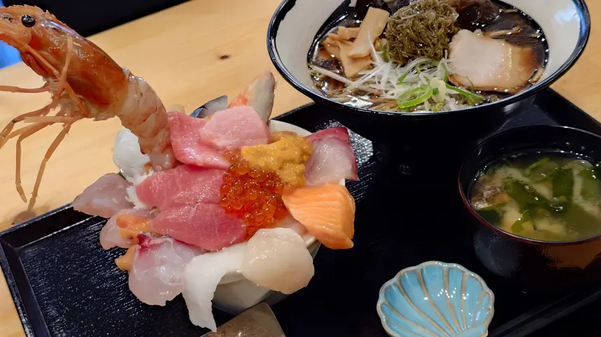 気になっていた豪快海鮮店、行ってみたら『大将おまかせ丼』が想像以上だった(次回2/6〜)