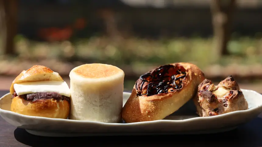 弐分方にオープン！自家製酵母と国産小麦のハード系パン『aya-yaベーカリー』