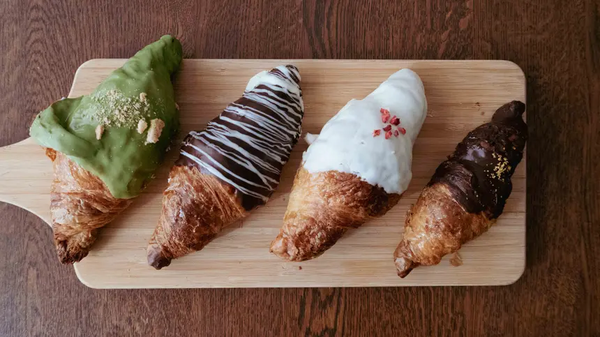100日限定の話題スイーツ！『Tony Bake』のチョコクロワッサンを実食